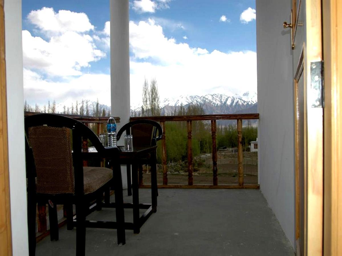 Hotel Ladakh Heaven レー エクステリア 写真